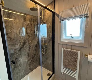 Winton House | Ewes Rest Shepherds Hut