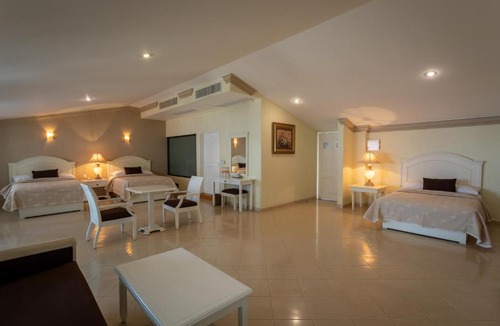 Tequesquitengo Hotel | Excelaris Grand Resort Conventions & Spa