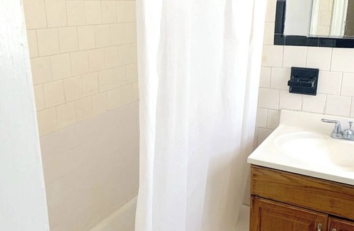 Mount Washington House | Excellent 1-bedroom townhome in Baltimore for a relaxing stay