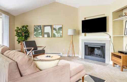 Tanasbourne Apartment | Excellent 2BR Apartment in Beaverton w/ Amenities