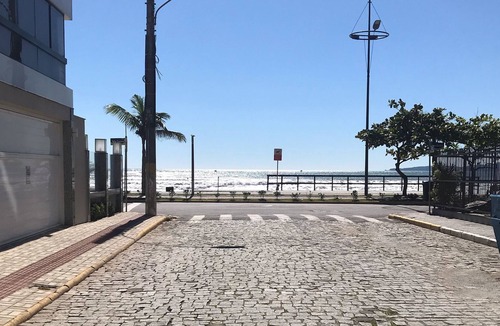 Centro Apartment | Excellent apartment 40 meters from the sea, in the center of Itapema, with air cond, wi fi