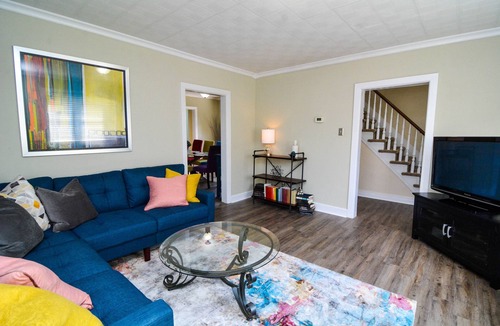 Bethlehem House | Excellent Location, Family & Pet Friendly, Walk to Main St, Close to everything