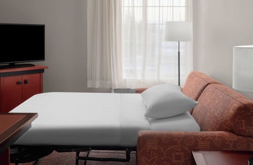 Renton Hotel | Excellent Pick! Located Close to Sounders FC, Pet-friendly, Free Parking!