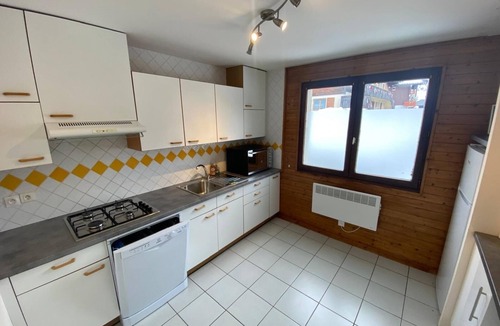 Les Gets Ski Chalet | Excellent Ski Chalet close to the ski slopes with stunning views sleeps 14
