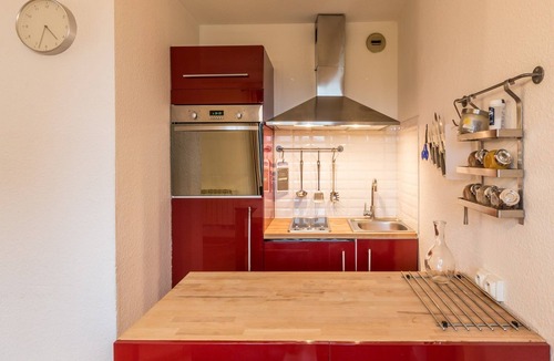 Chamonix City Centre Apartment | Excellent value for money, Balme 3b is a modern 2 bedroom apartment located in Chamonix Sud.