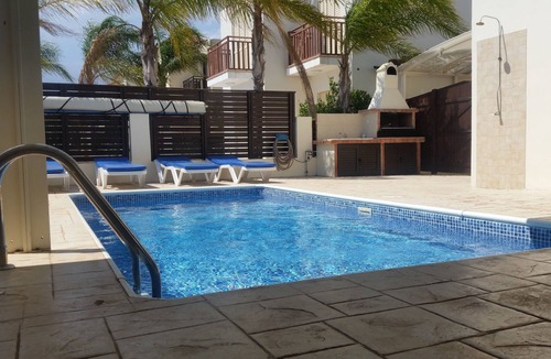 Kapparis Villa | Excellent villa for families only 3 minutes to the beach
