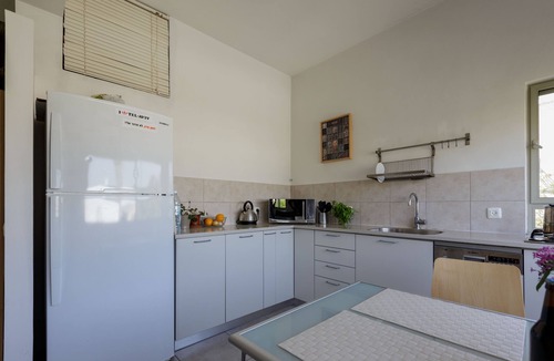 Yehuda Hamaccabi Apartment | Exceptional apartment; stylishly renovated, extremely bright