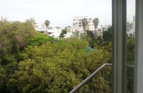 Yehuda Hamaccabi Apartment | Exceptional apartment; stylishly renovated, extremely bright