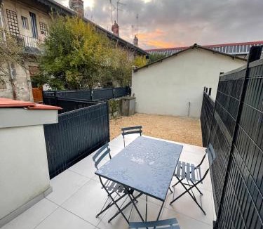 Yves Farge - Le Fleuve Apartment | Exceptional Apartment - Terrace 2P Oullins