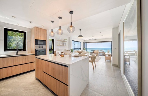 Brighton Condo | Exceptional Beachfront Condo - Allure 301