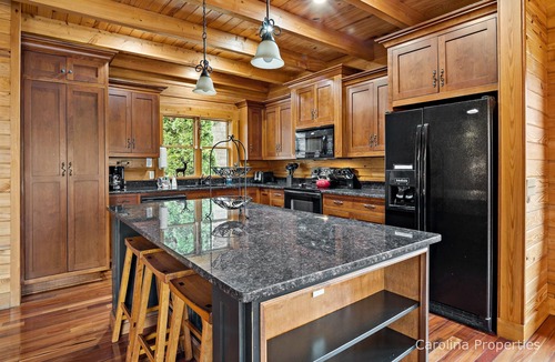 Lake Lure Cabin | Exceptional Big Views, Nice Getaway, Log - Symphony House by Carolina Properties