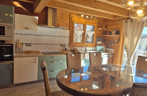 La Feclaz Ski Chalet | *Exceptional Chalet for Rent in La Féclaz – 4 Bedrooms, Sleeps 10*