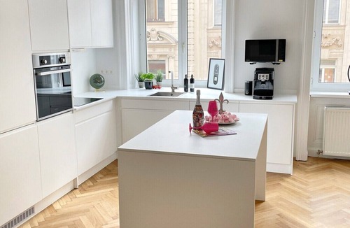 Mariahilf Apartment | Exceptional design loft directly on Mariahilfer Strasse i