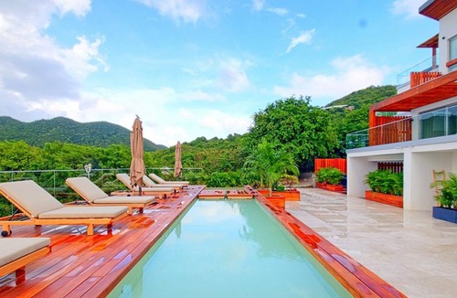 Anse Marcel Apartment | Exceptional Duplex with Terrace and High-Speed Internet