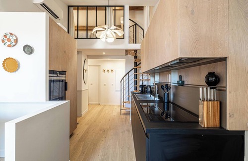 Jean-Medecin Apartment | Exceptional location 2-bedroom right on Place Masséna