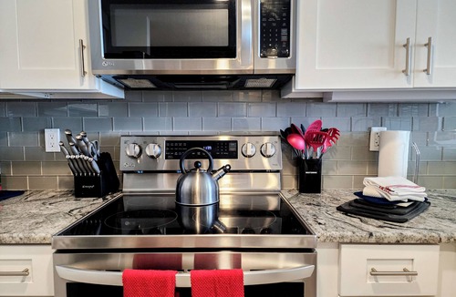 Seabreeze Historic District Condo | Exceptional Luxe Beach Loft @ Ocean Walk Resort+4 Pools+Slide+Lazy River