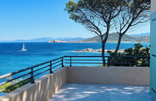 Marine de Davia House | Exceptional Marine de Davia villa facing the sea and close to the beaches