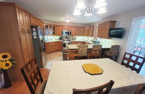 East Harwich House | Exceptional mid-Cape oasis with many amenities!