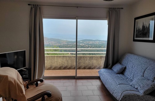 Tavaco House | Exceptional panoramic sea view on the Gulf of Ajaccio. Very quiet. Garden