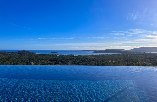 Sainte-Lucie-de-Porto-Vecchio Villa | Exceptional panoramic view for this villa on the heights of St Cyprien