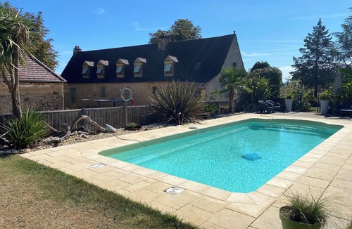 Paunat House | Exceptional private estate for 24 people with 2 swimming pools 12th-century manor house on cliffs