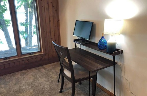 South Casco House | Exceptional Private Lakefront Retreat | Hot Tub, Sauna, Private Dock and Floats