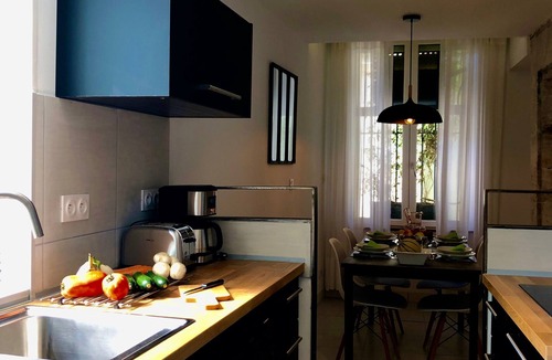 Mont Duplan Apartment | Exceptional : Quiet apartment 600m from the historic center (73m2-4 pers.)