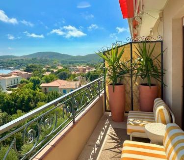 Agay Apartment | Exceptional - Sea View - 6 People - Air Conditioning - Parking