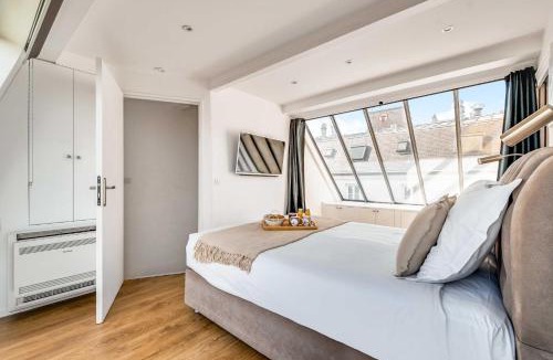 Pigalle Apartment | Exceptional triplex with terrace - Montmartre
