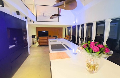 Momignies Villa | Exceptional villa with rural charm. Jacuzzi, pétanque court, nature, peace and quiet.