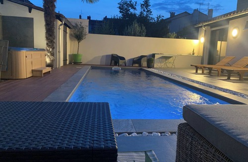 Perigueux Villa | Exceptional villa with pool and spa in the heart of the Dordogne capital