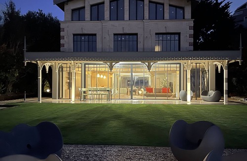 Arcachon Villa | Exceptionnelle Villa en Front de Mer, Accès Privé Plage, Piscine