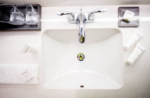 Circleville Resort | Exciting Waterpark Escapade! 3 Beautiful Units with Free Parking!