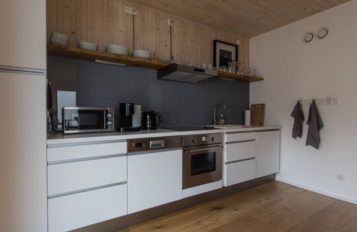 Garmisch-Partenkirchen Apartment | Exclusive Mondholz vacation apartment in a very quiet and central location in Garmisch