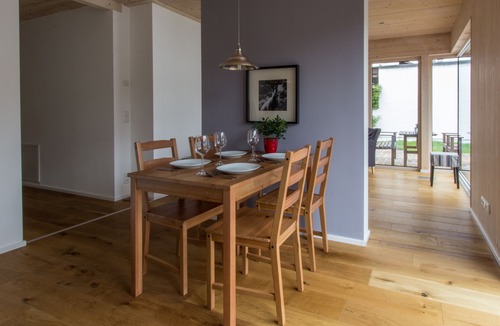 Garmisch-Partenkirchen Apartment | Exclusive Mondholz vacation apartment in a very quiet and central location in Garmisch