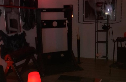 Rohrbach Apartment | Exclusiv-Mietapartment (BDSM)-Heidelberg
