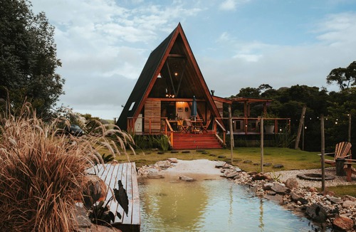 Itajuba Ski Chalet | Exclusive A-Frame chalet with private pool.