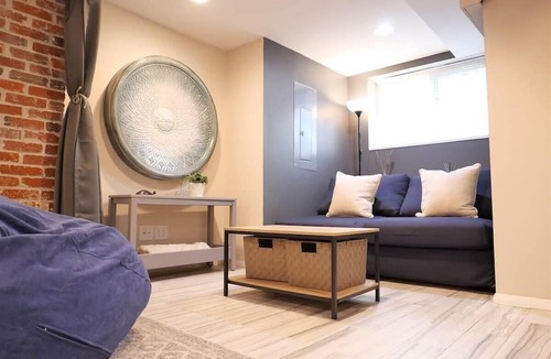 Bloomingdale Apartment | Exclusive Apt in Shaw-Outdoor Patio & Great Location