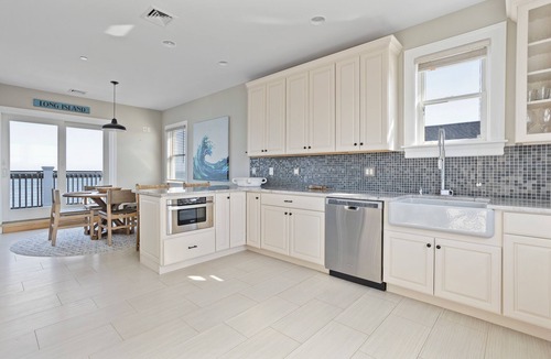 East Quogue House | Exclusive Bayfront Oasis Awaits You In East Quogue