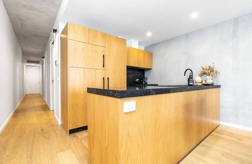 Braddon Apartment | Exclusive Braddon 2BR APT near Civic