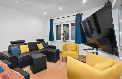 Dresden House | Exclusive bungalow! 4 rooms, 8 pers., 2 parking spaces