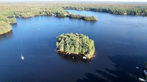 Brantingham House | Exclusive Cabin Rental on Grant Island, with Access to Hot Tub and Lakeside Activities