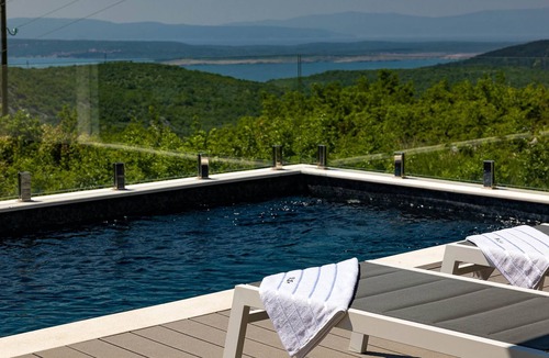 Grizane Villa | Exclusive.. Charming. Relaxing. Comfortable. Strong Features of Villa Ena