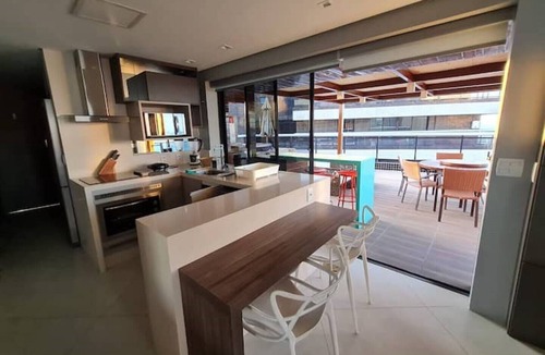 Meireles Apartment | Exclusive Coverage at Landscape