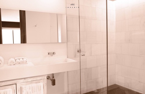 Zona Rosa Apartment | Exclusive downtown appartment
