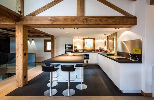 Les Praz-de-Chamonix Ski Chalet | Exclusive 5 BR Chalet in the Valley