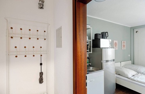 Tannenbusch Apartment | Exclusive | Kitchen | Office | Streaming + Minibar