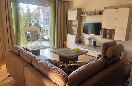 Petershausen-Ost Apartment | Exclusive lakeside villa "Symphonie-Villa" - musicians' quarter - 200 m to the lake