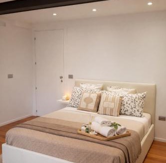 Rione Duomo Apartment | Exclusive Loft Vanvitelli
