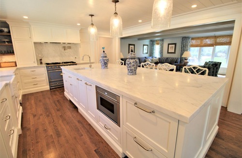 Osterville House | Exclusive Luxury Property On Gated Grand Island *POOL* (2300)